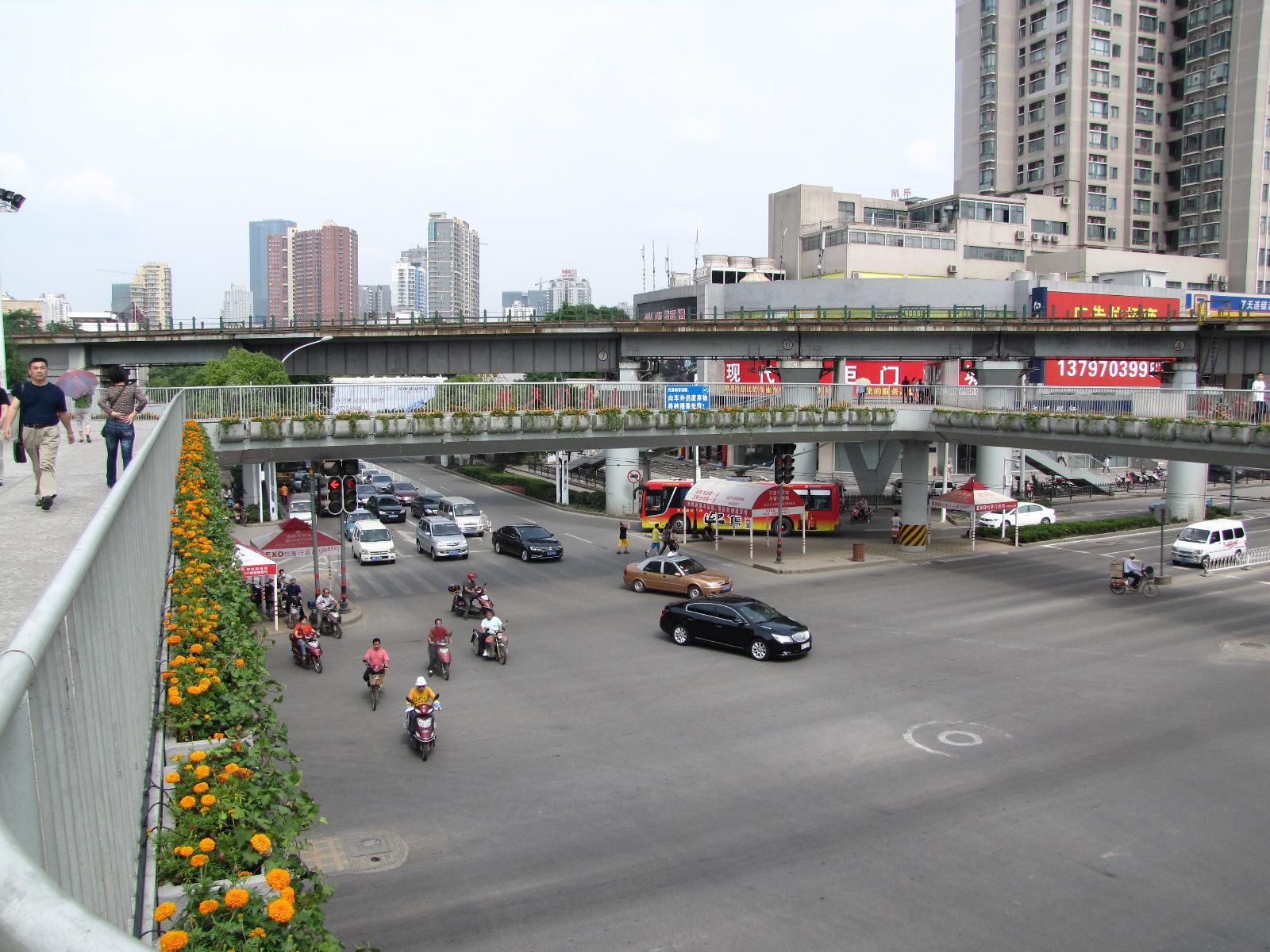 �߼ܘ�G���OӋ�����I���쾫��Ч��